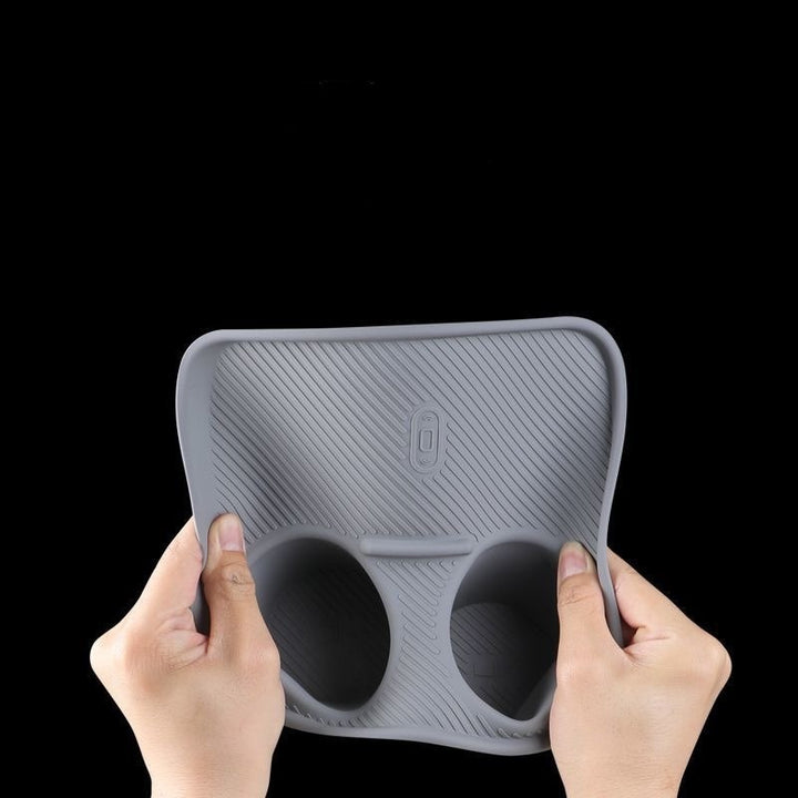 Wireless charging and water cup silicone case for Leapmotor B03X