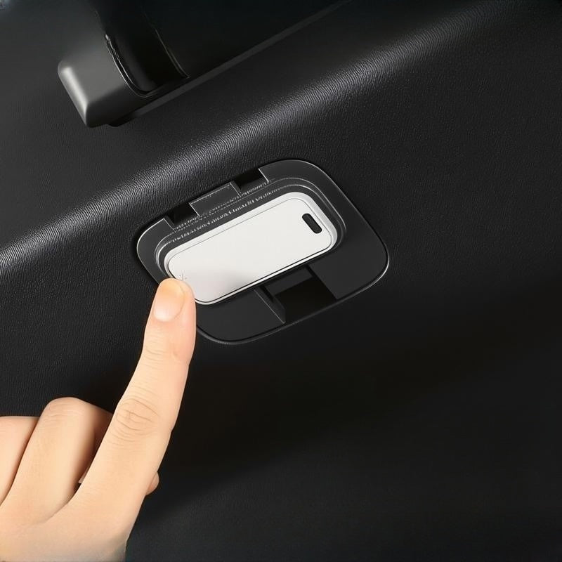 Wireless LED Trunk Light for Leapmotor