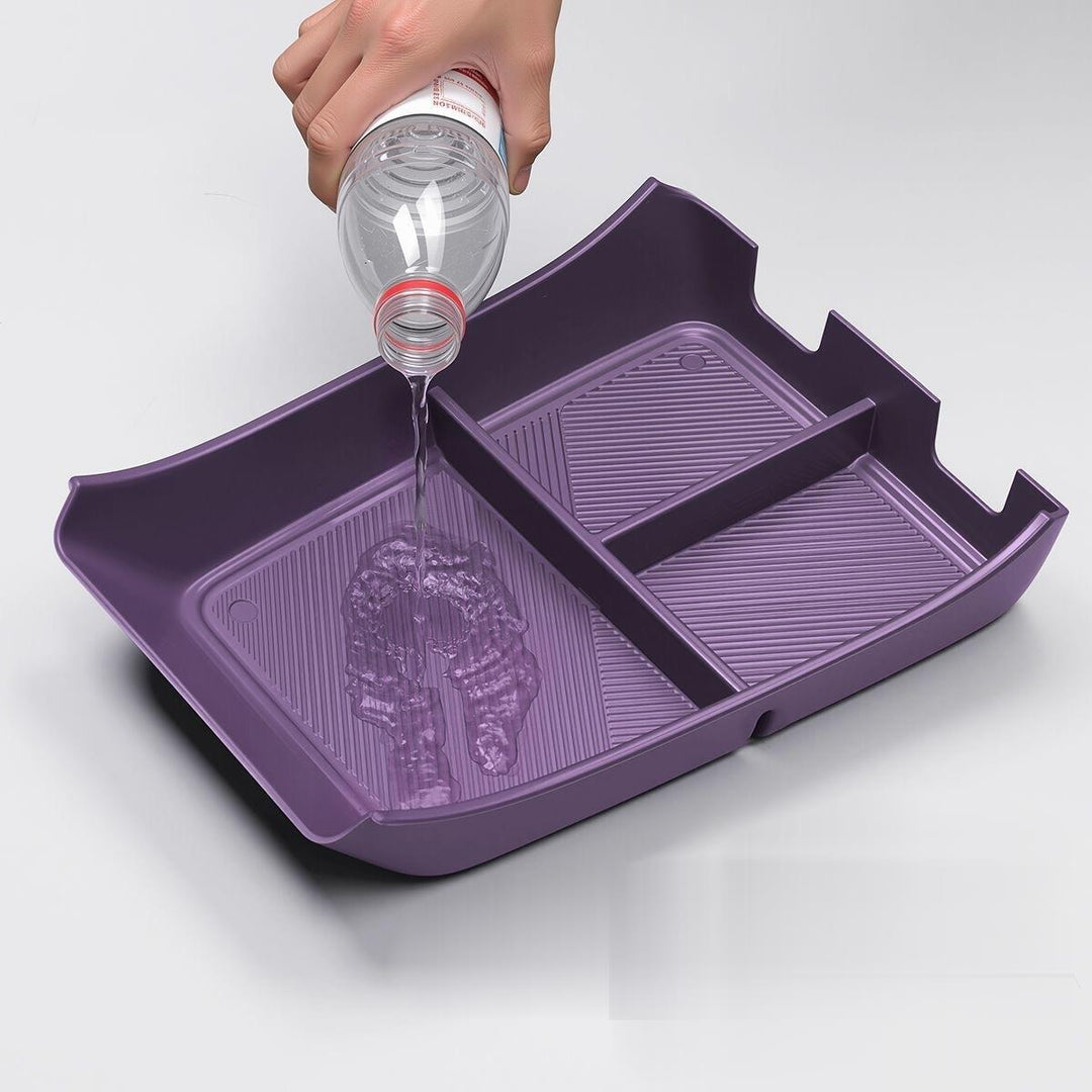 Center console lower storage box for Leapmotor B10