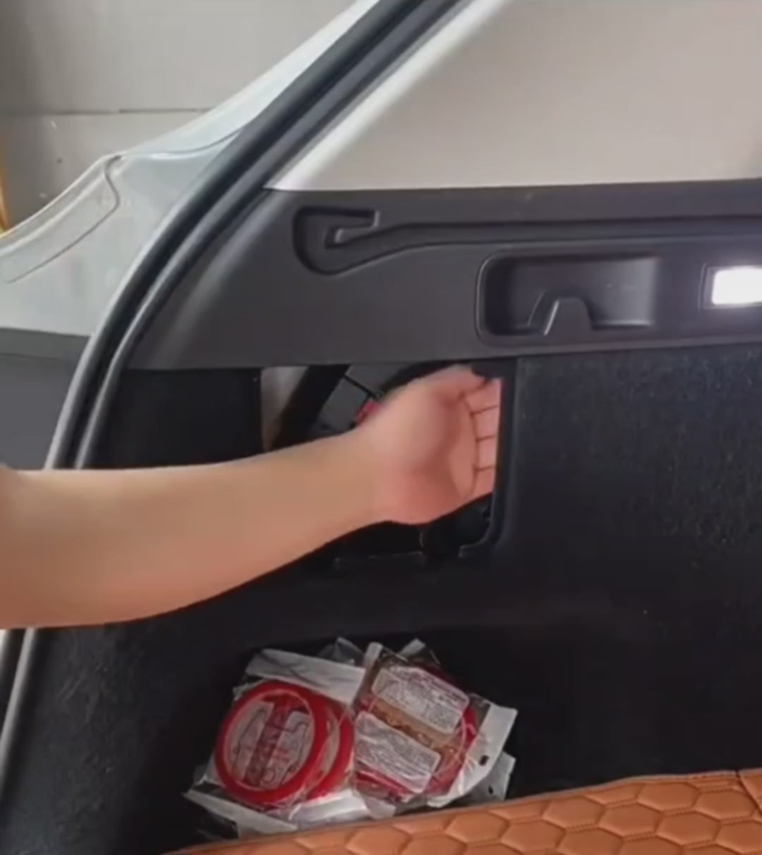 Trunk LED Light Strips for Leapmotor C10